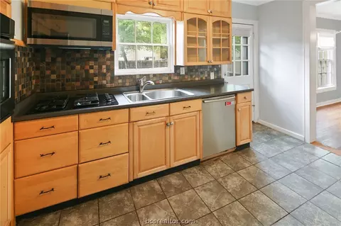 746 Oak Ln, Bryan, TX 77802 photo 13