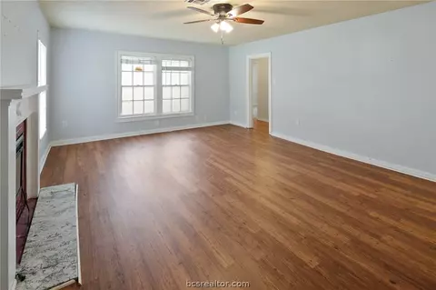 746 Oak Ln, Bryan, TX 77802 photo 5