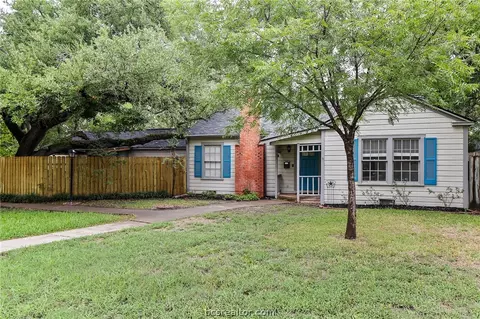 746 Oak Ln, Bryan, TX 77802 photo 3