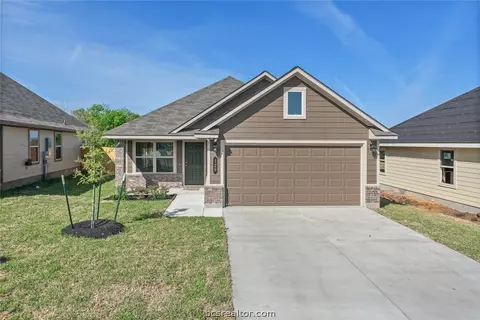 1201 High St, Navasota, TX 77868