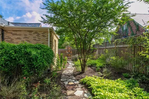 703 E 32nd St, Bryan, TX 77803 photo 35