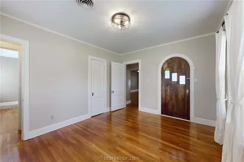 703 E 32nd St, Bryan, TX 77803 photo 31