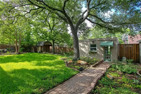703 E 32nd St, Bryan, TX 77803 photo 39
