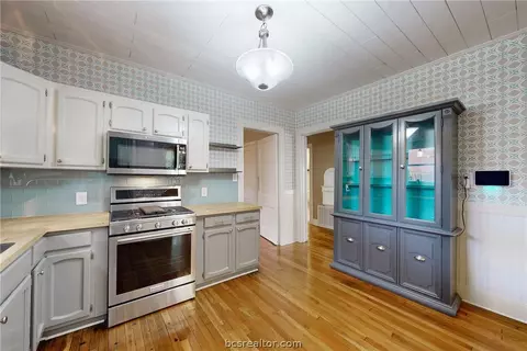 703 E 32nd St, Bryan, TX 77803 photo 14