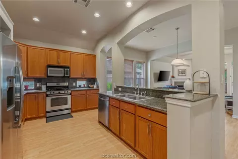 1717 Summerwood Loop, Bryan, TX 77807 photo 11