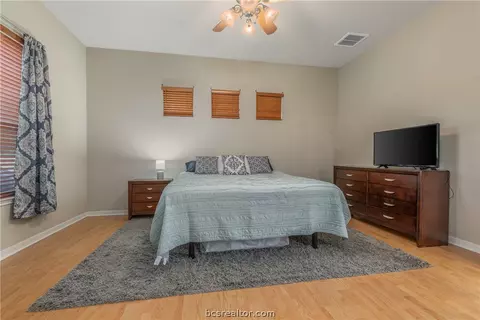 1717 Summerwood Loop, Bryan, TX 77807 photo 14