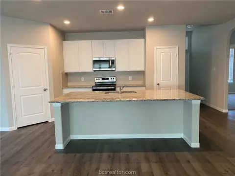 4743 Milagro Loop, Bryan, TX 77807 photo 4