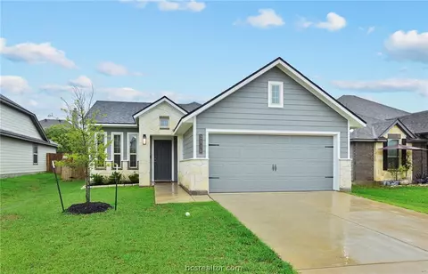 2110 Markley Dr, Bryan, TX 77807 photo 1