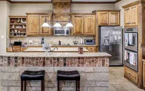 5757 Easterling Dr, Bryan, TX 77808 photo 13