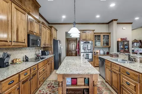 5757 Easterling Dr, Bryan, TX 77808 photo 14