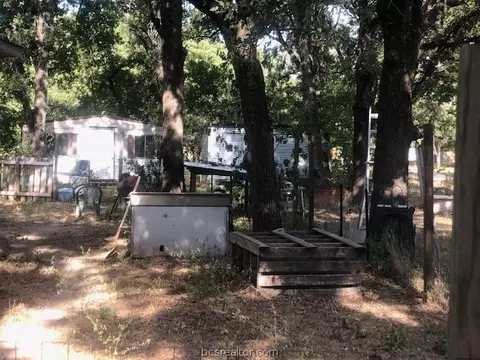 2101 Stevens Dr, Bryan, TX 77803 photo 4