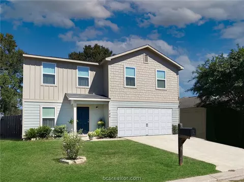 704 Roosevelt St, Navasota, TX 77868
