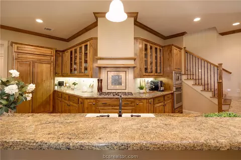 3301 Willow Ridge Dr, Bryan, TX 77807 photo 9