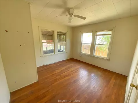 406 E Jack St, Bremond, TX 76629 photo 7