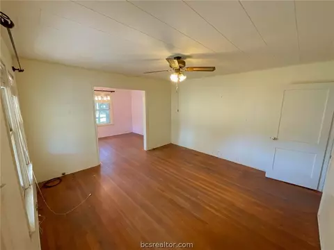 406 E Jack St, Bremond, TX 76629 photo 9