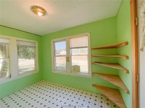 406 E Jack St, Bremond, TX 76629 photo 10