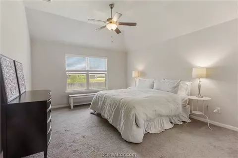 2002 Dumfries Dr, Bryan, TX 77807 photo 11