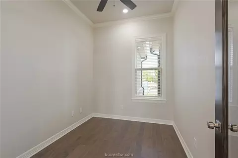 3321 Stoneleigh Rd, Bryan, TX 77808 photo 9