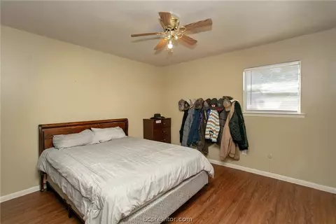 700 Dunbar Dr, Bryan, TX 77803 photo 16