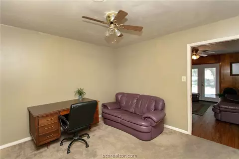 700 Dunbar Dr, Bryan, TX 77803 photo 15