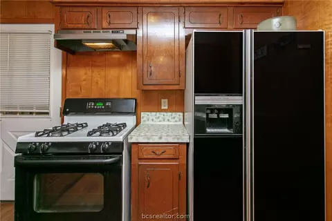 700 Dunbar Dr, Bryan, TX 77803 photo 10