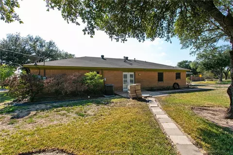 700 Dunbar Dr, Bryan, TX 77803 photo 20