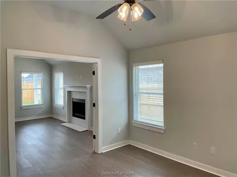2911 Goldberg Dr, Bryan, TX 77808 photo 5