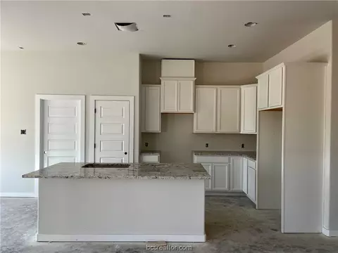 2907 Spector Dr, Bryan, TX 77808 photo 4