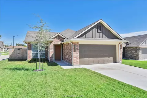 3726 Mckenzie St, Bryan, TX 77803 photo 1