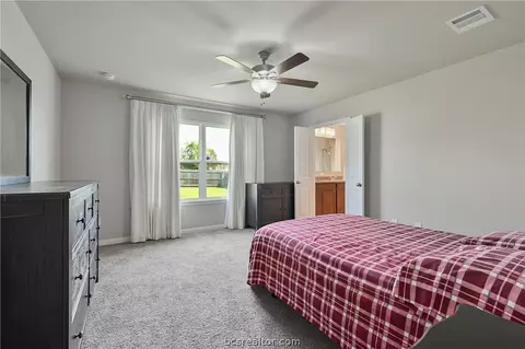 3726 Mckenzie St, Bryan, TX 77803 photo 5