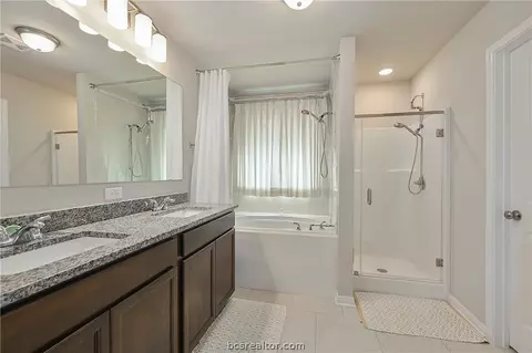 3726 Mckenzie St, Bryan, TX 77803 photo 7