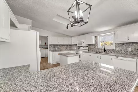 320 E Gause Blvd, Gause, TX 77857 photo 8