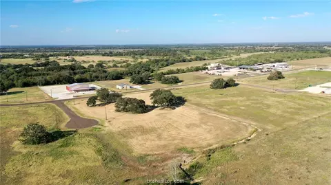 13343 Commander Ct, Bryan, TX 77808 photo 5