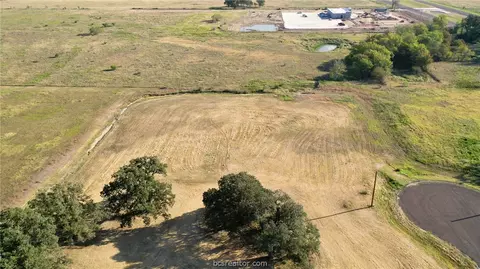 13343 Commander Ct, Bryan, TX 77808 photo 2