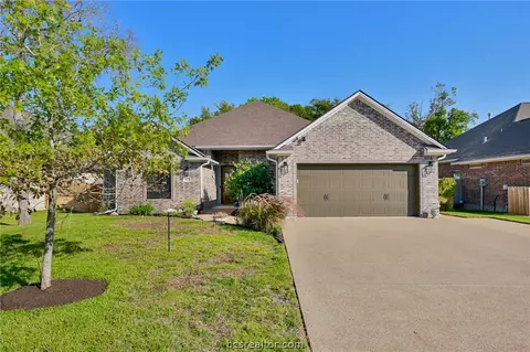 3002 Embers Loop, Bryan, TX 77808 photo 3