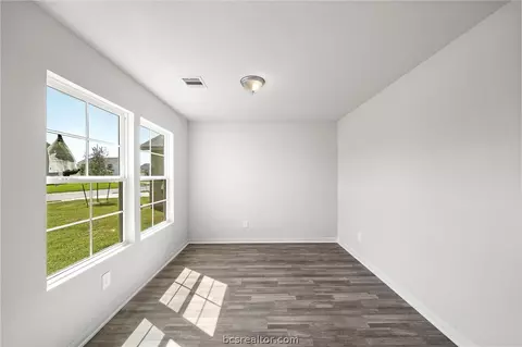 6002 Crest Bridge Ct, Bryan, TX 77807 photo 3