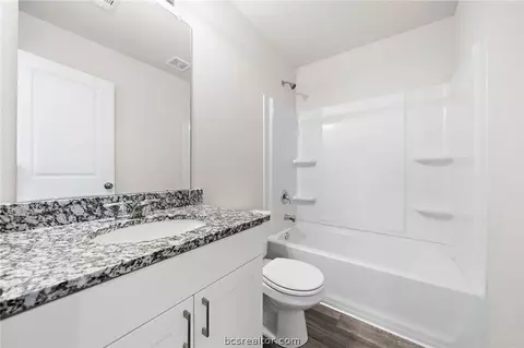 6002 Crest Bridge Ct, Bryan, TX 77807 photo 17