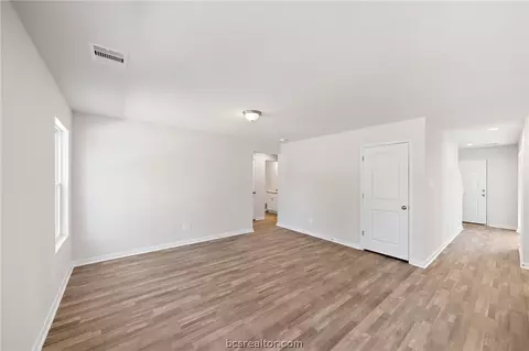 6002 Crest Bridge Ct, Bryan, TX 77807 photo 10