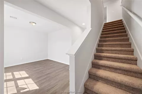 6002 Crest Bridge Ct, Bryan, TX 77807 photo 16