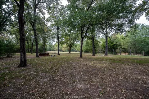 218 Rustic Oaks Dr, Bryan, TX 77808 photo 26