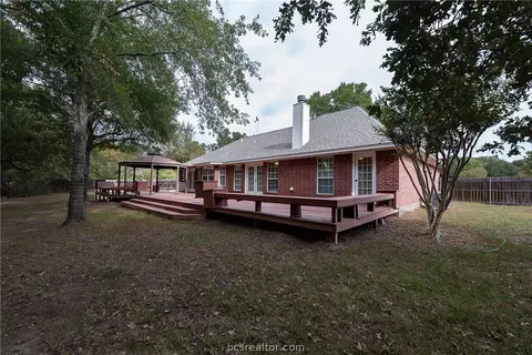 218 Rustic Oaks Dr, Bryan, TX 77808 photo 25