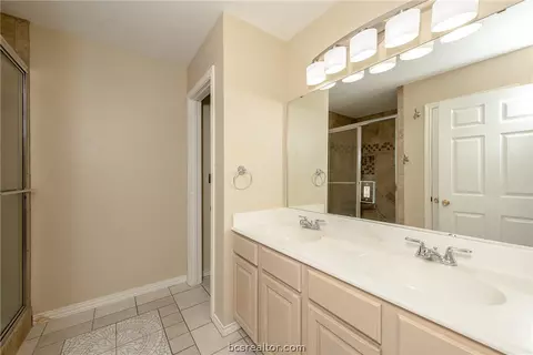 218 Rustic Oaks Dr, Bryan, TX 77808 photo 19