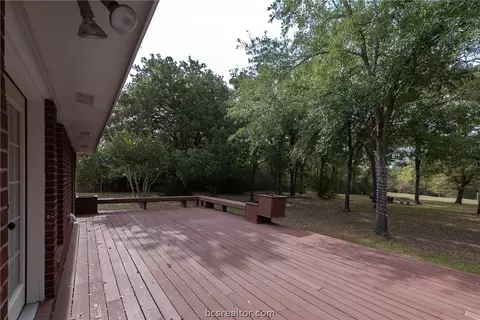 218 Rustic Oaks Dr, Bryan, TX 77808 photo 23