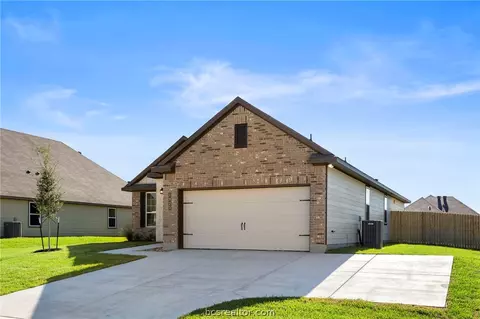 1923 Viva Rd, Bryan, TX 77807 photo 2