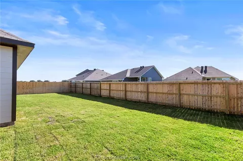 1923 Viva Rd, Bryan, TX 77807 photo 9