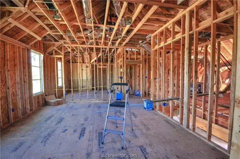 4756 Concordia Dr, Bryan, TX 77802 photo 4