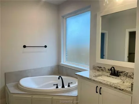 3501 Abingdon Cv, Bryan, TX 77808 photo 10