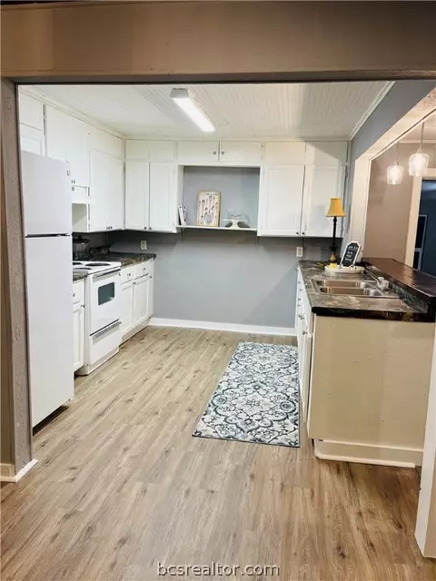 804 Commerce St W, Bryan, TX 77801 photo 3