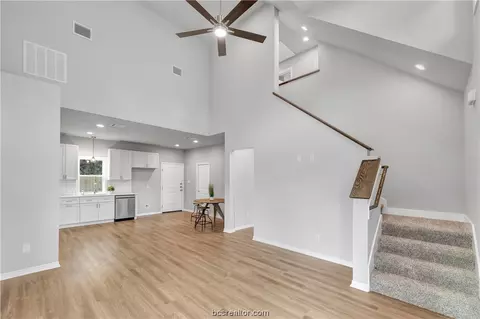 1398 E 21st St, Bryan, TX 77803 photo 9