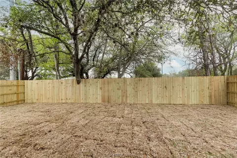 1398 E 21st St, Bryan, TX 77803 photo 19